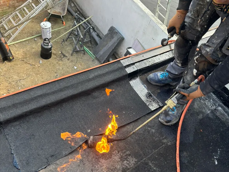 roofing branden op dakrand