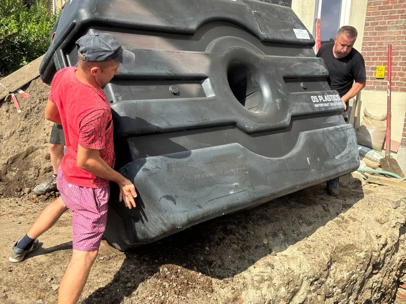 septische put plaatsen met ploeg