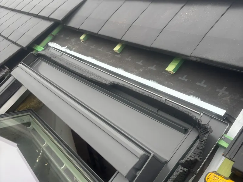 velux in nieuwe pannen, detail
